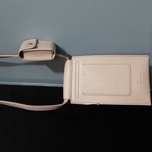 XO Sienna Phone Crossbody w/airport holder